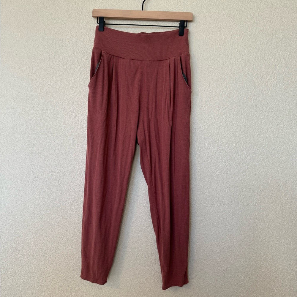 Vuori Women’s Joggers Size Small